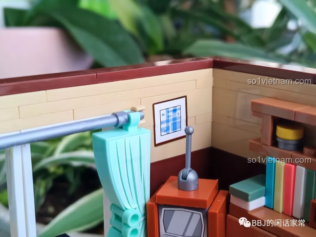 Cận cảnh chi tiết bàn trà và sofa trong mô hình RENZAIMA 745.