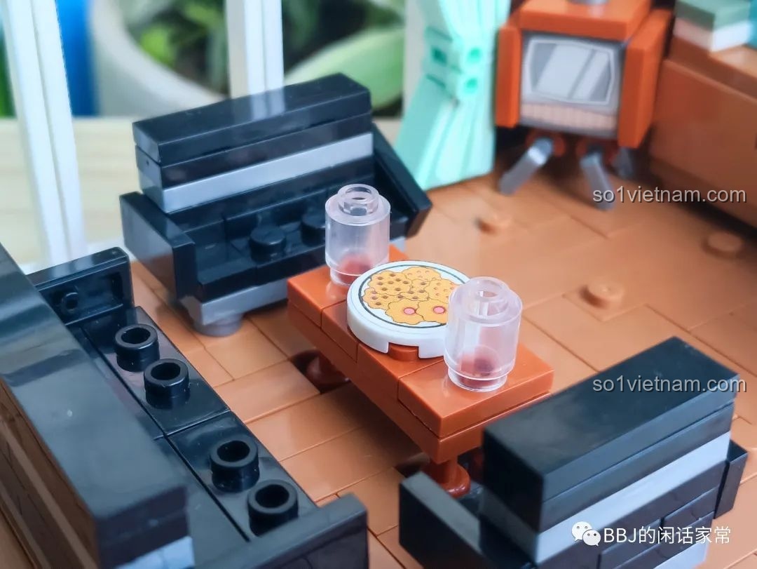 Cận cảnh chi tiết rèm cửa trong mô hình RENZAIMA 745.