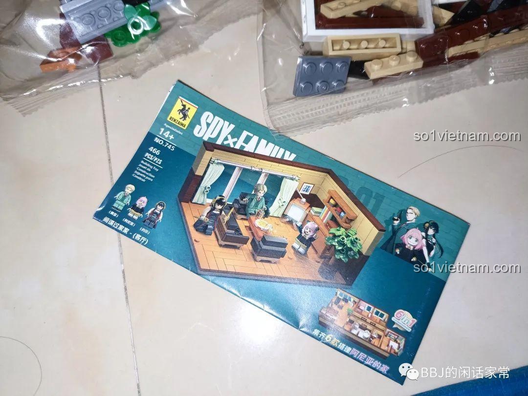 Sách hướng dẫn và túi mảnh ghép của bộ RENZAIMA 745 Phòng khách Gia đình Điệp viên.