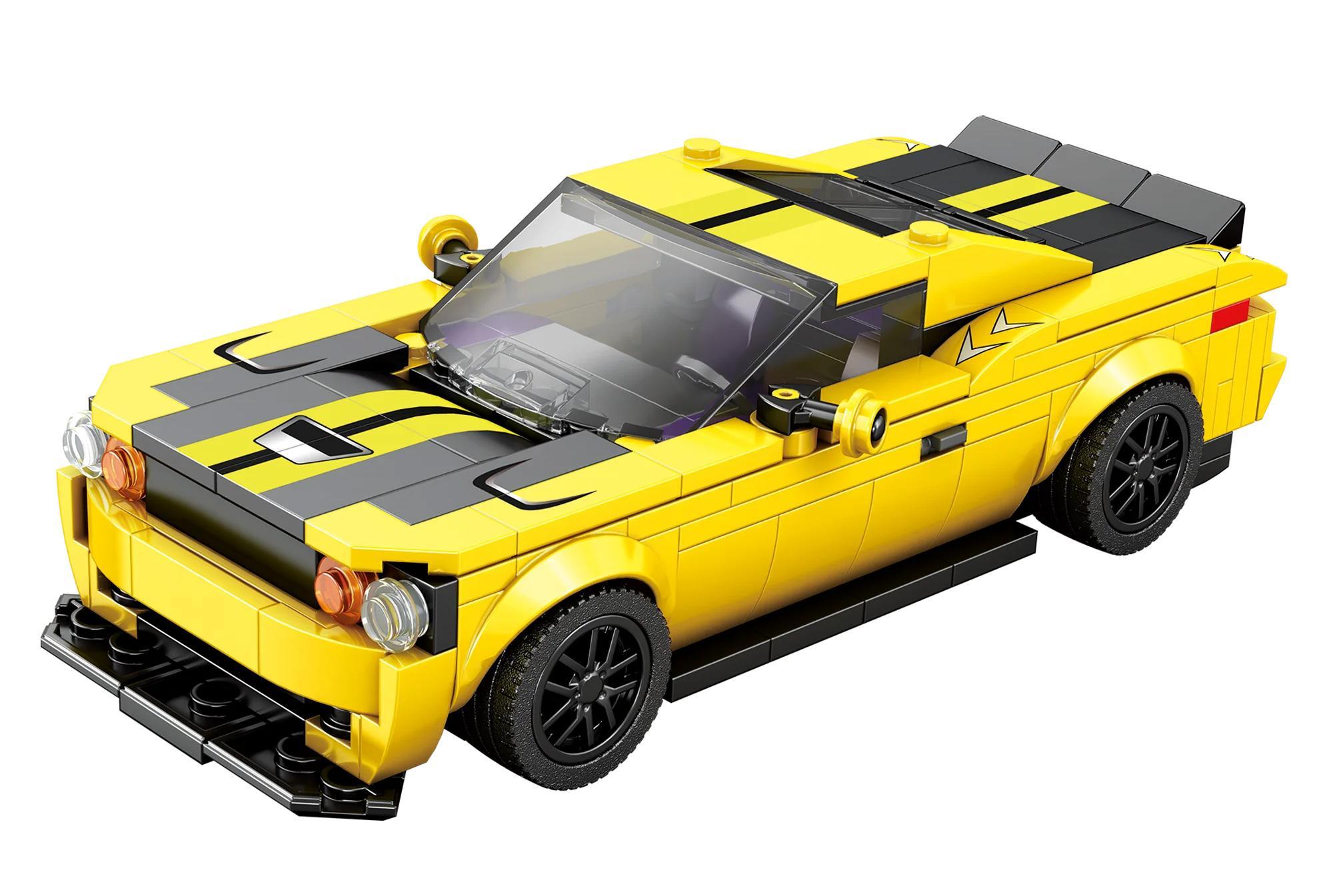 Góc nhìn ngang của bộ xếp hình Reobrix 796, mô tả chi tiết chiếc Xe đua Dodge 796 màu vàng đen.