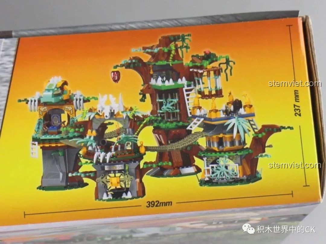 Kích thước mô hình hoàn chỉnh của bộ lắp ráp Winner 8053 Bộ Lạc Khủng Long Chiến Long Kỷ Jura được in trên hộp.