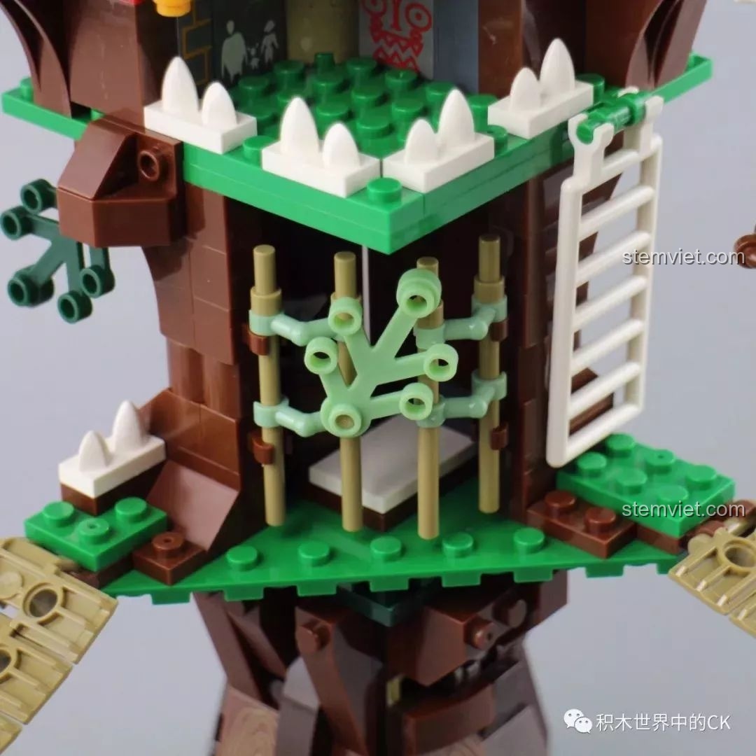 Cơ chế ẩn giấu bên trong thân cây của bộ lắp ráp Winner 8053 Bộ Lạc Khủng Long Chiến Long Kỷ Jura.