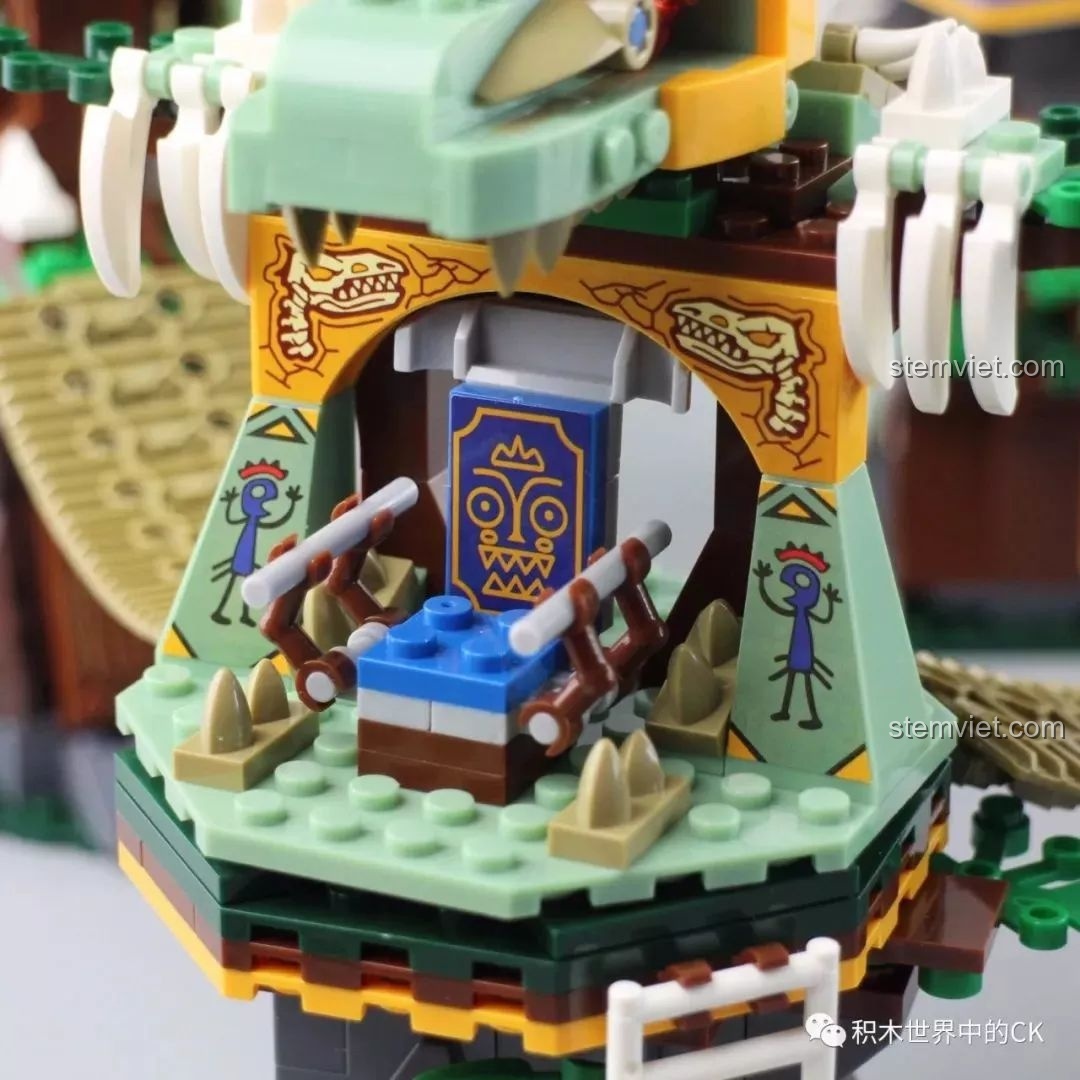 Tòa tháp thứ ba của bộ lắp ráp Winner 8053 Bộ Lạc Khủng Long Chiến Long Kỷ Jura, với những quả trứng khủng long ẩn giấu.