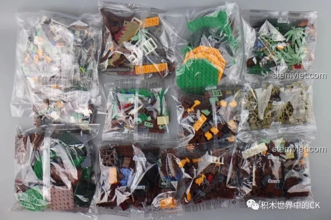 Các túi mảnh ghép của bộ lắp ráp Winner 8053 Bộ Lạc Khủng Long Chiến Long Kỷ Jura, chưa được phân loại theo bước.