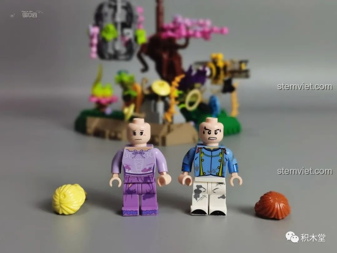 Hai nhân vật công chúa và hoàng tử trong bộ Pantasy 15002 Mỹ Nhân Trong Lồng với biểu cảm đa dạng, tăng tính tương tác cho bé.