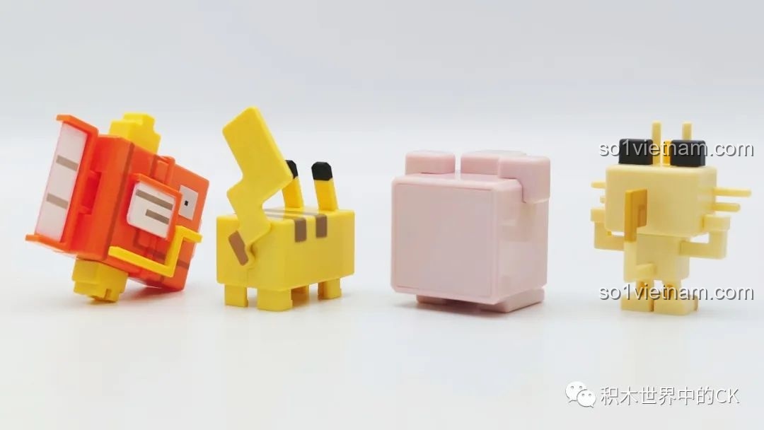 Một góc nhìn khác của các nhân vật Pokémon pixel, cho thấy độ chi tiết và màu sắc chuẩn của bộ lắp ghép QMAN 73014.