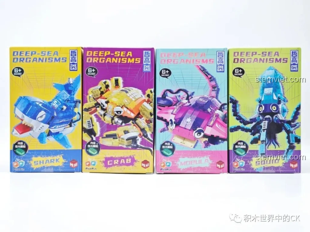 Bộ lắp ghép sinh vật biển sâu Zhe Gao 662001 Deep-Sea Organisms với 4 hộp riêng biệt, mỗi hộp một sinh vật biển độc đáo.