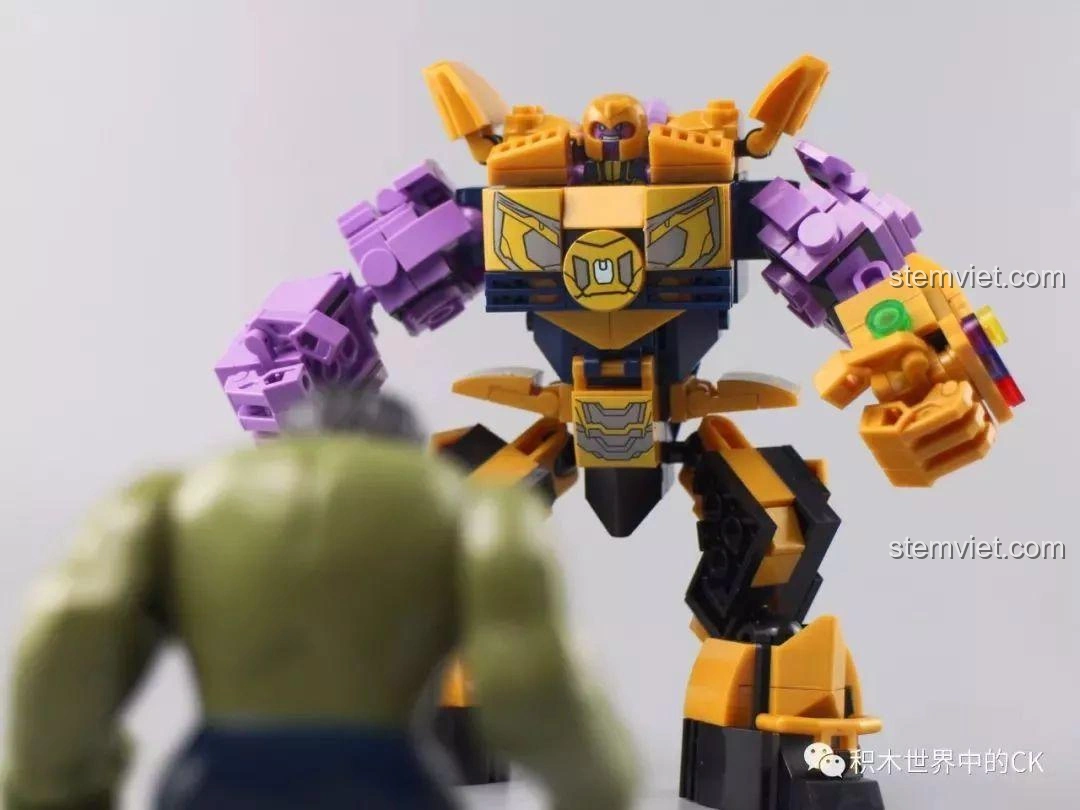 Sách hướng dẫn lắp ráp bộ Hulkbuster SX 4009, hình ảnh rõ ràng.