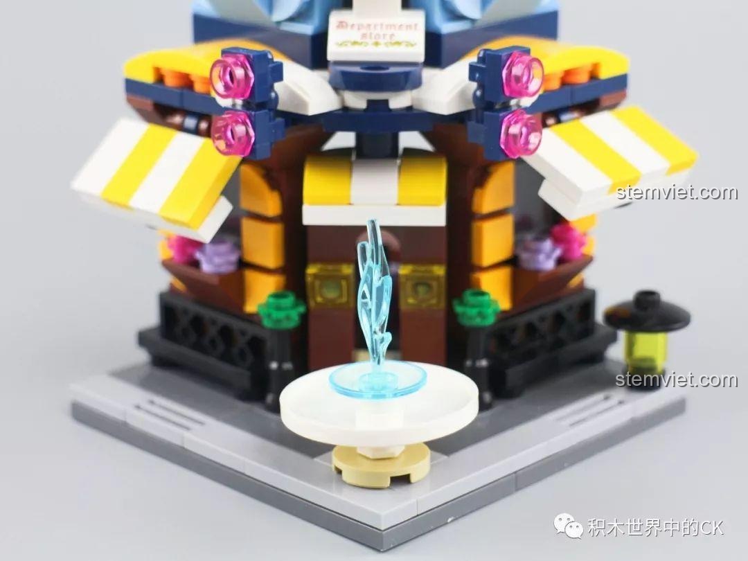 Mặt tiền khu phố mini Keepplay City Corner đã hoàn thiện, tạo nên một bức tranh đô thị thu nhỏ đầy màu sắc và chi tiết.