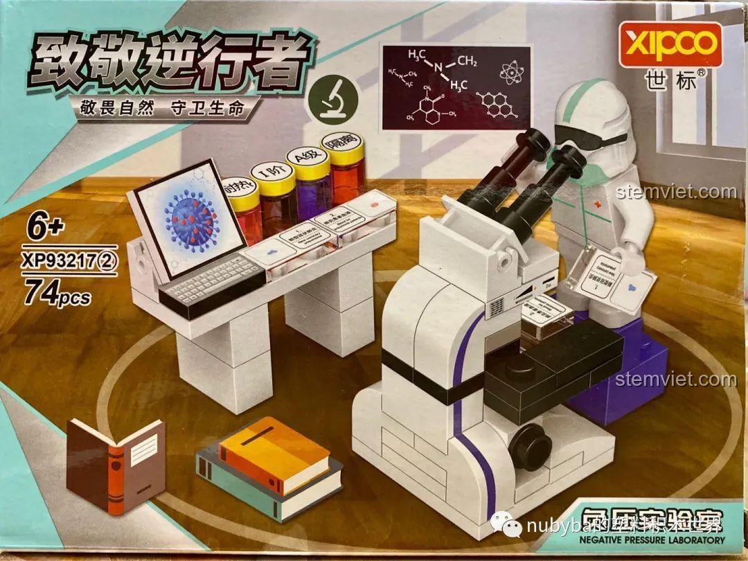 Bộ lắp ráp phòng thí nghiệm áp lực âm với máy tính, kính hiển vi và các lọ mẫu.