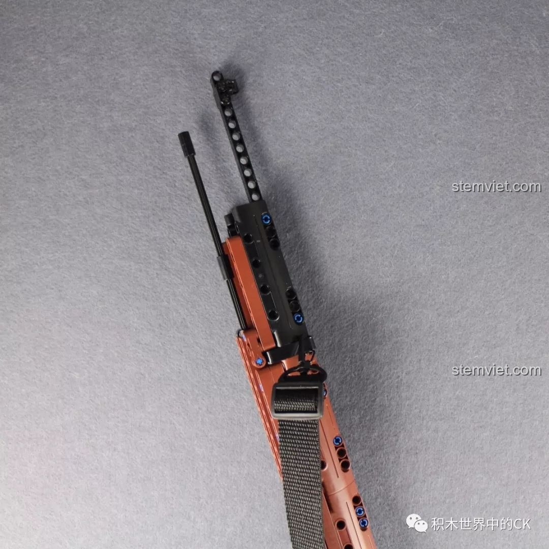 Cận cảnh đạn xốp được cất gọn gàng trong khoang chứa của mô hình CaDA C61010 Súng mô hình Kar98k, thể hiện tính năng lưu trữ thông minh.