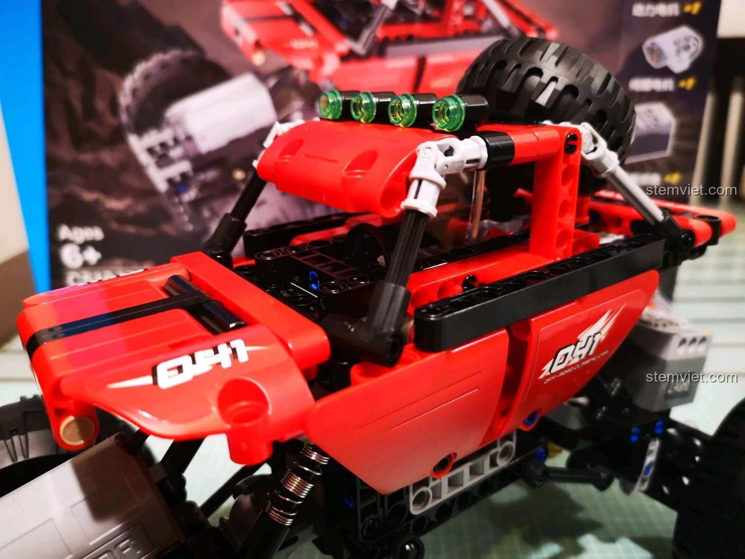 Hộp thứ hai của bộ lắp ráp CaDA C51041 đã về tay, sẵn sàng cho những ý tưởng sáng tạo mới và độ xe.