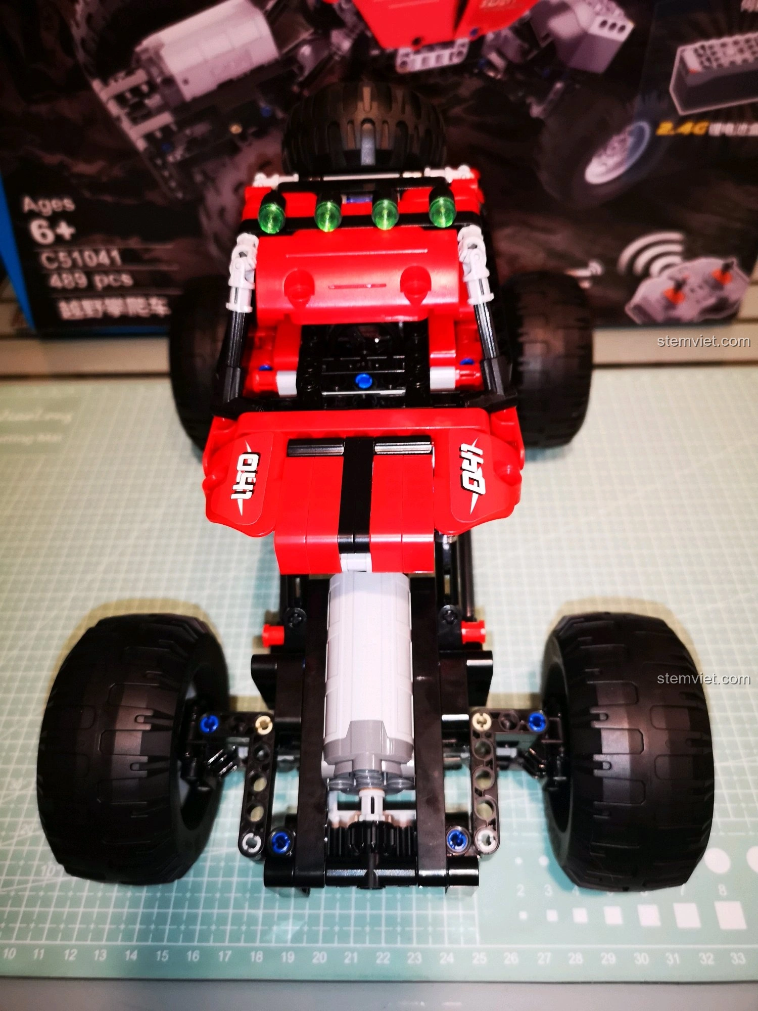 Hướng dẫn thay đổi vị trí bánh răng để chuyển đổi chế độ đua tốc độ của xe CaDA C51041.