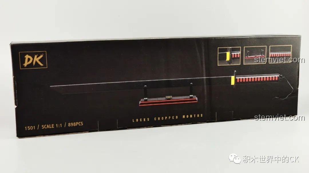 Mặt sau hộp bộ lắp ráp DK 1501 Thanh kiếm Thiên Tỏa Trảm Nguyệt, hiển thị các chi tiết lắp ráp và kích thước thực tế.