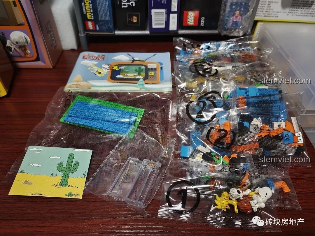 Hộp đồ chơi lắp ráp TV Snoopy phiên bản sa mạc LN8082