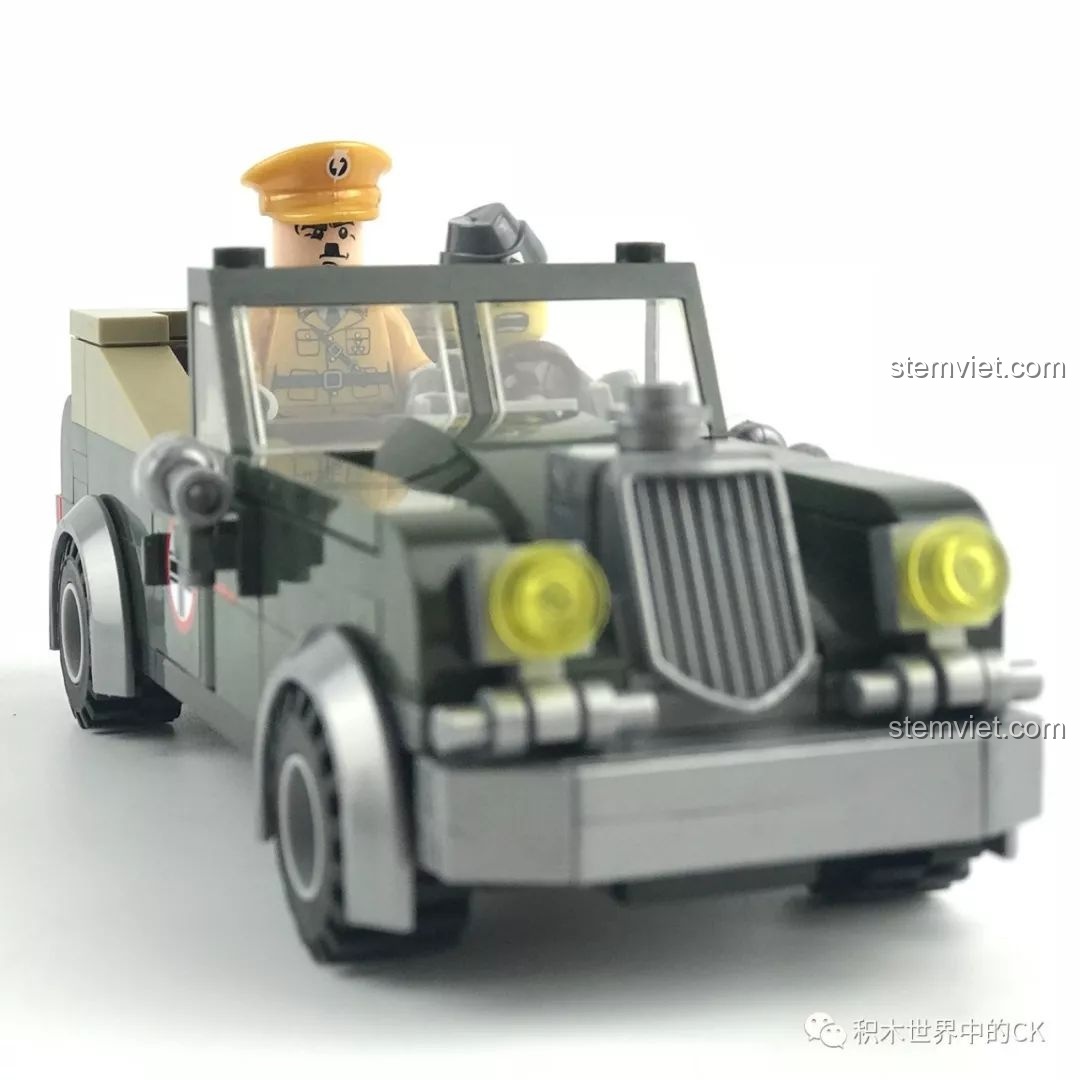 Trạm quan sát trong bộ Enlighten 1708, với cầu thang và các chi tiết cảnh quan.