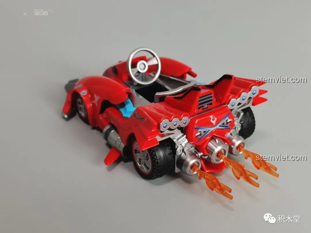 Cận cảnh kích thước mô hình xe đua QQ Tốc Độ Enlighten 74014剃刀 trên hộp sản phẩm.