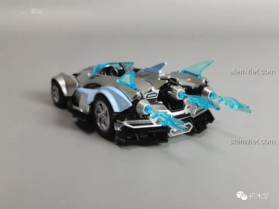 Cận cảnh kích thước mô hình xe đua QQ Tốc Độ Enlighten 74013金刚狼 trên hộp sản phẩm.