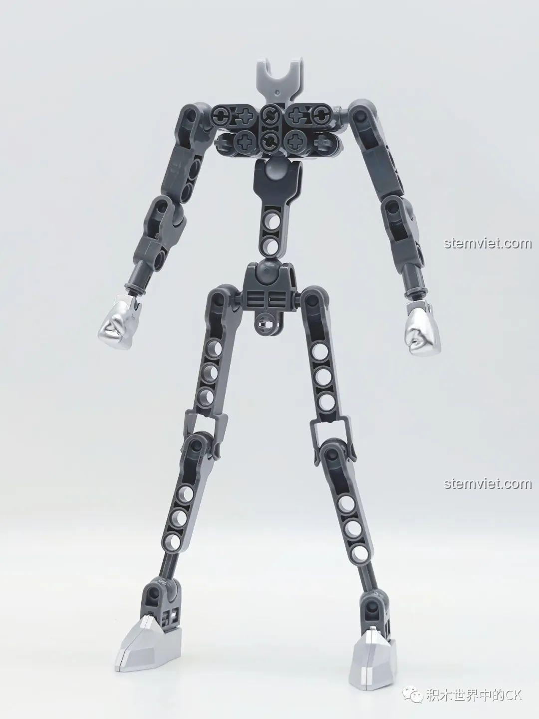 Khung xương Technic của mô hình lắp ráp Enlighten Ultraman, cho phép cử động linh hoạt.