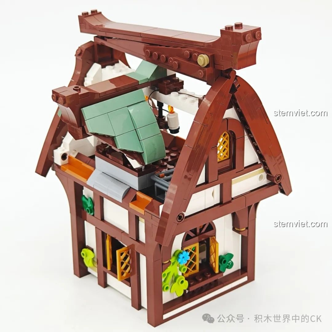 Mái nhà của bộ FunWhole F9024 Tiệm Thuốc Thời Trung Cổ đang được phủ các mảnh ghép màu xanh.