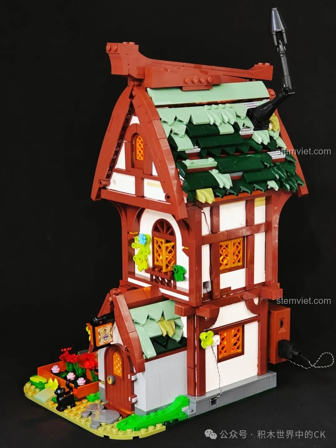 Góc nhìn khác của mô hình FunWhole F9024 Tiệm Thuốc Thời Trung Cổ, thể hiện tổng thể.