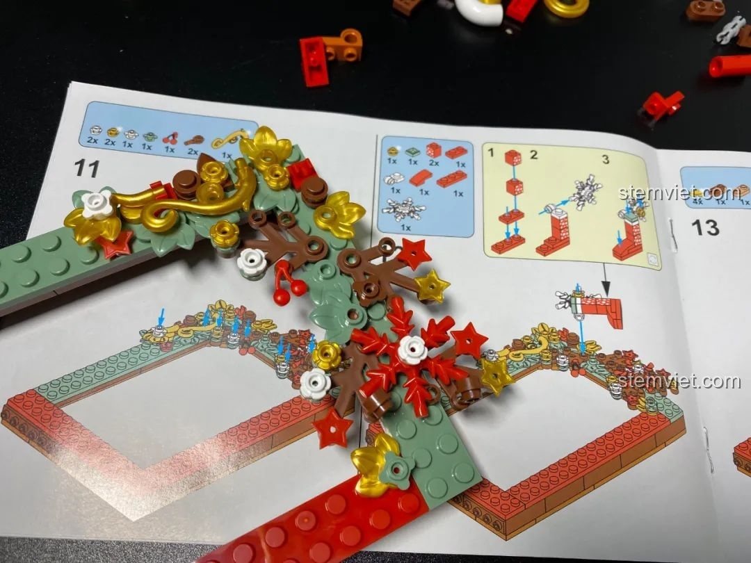 Mảnh ghép in chữ 'Merry Christmas' của đồ chơi lắp ráp JAKI JK5107 Khung Ảnh Giáng Sinh.