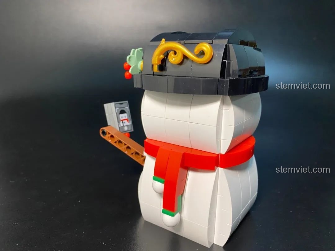 Chi tiết mạ điện sáng bóng của đồ chơi lắp ráp JAKI JK5118 Vòng Hoa Giáng Sinh Đa Sắc.