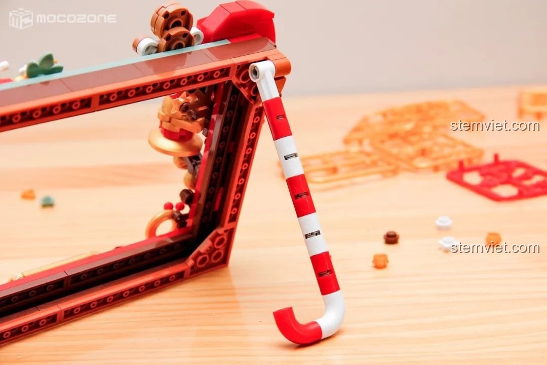 Các mảnh ghép mạ điện màu bạc sáng bóng, dùng để trang trí Vòng Hoa Giáng Sinh JK5118.