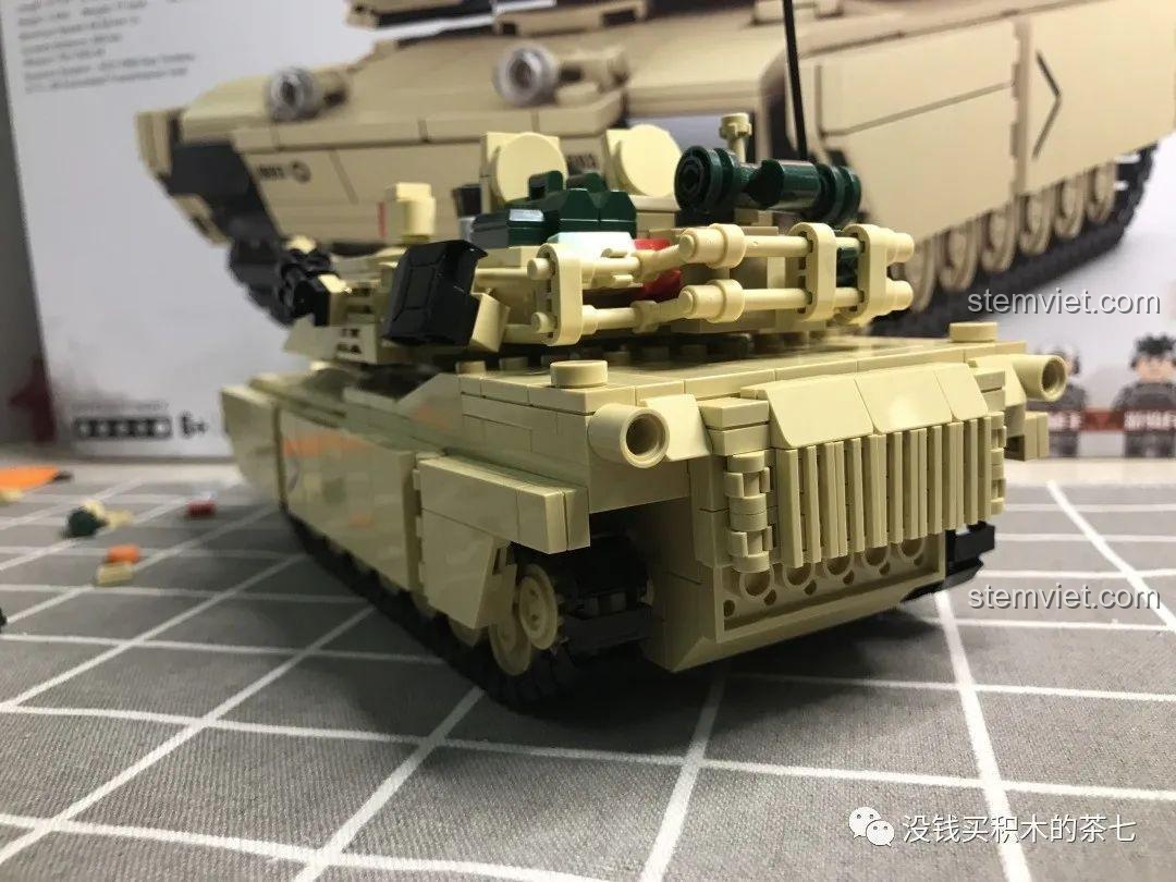 Mã QR code dẫn đến trang web hoặc kênh truyền thông của người đánh giá sản phẩm.