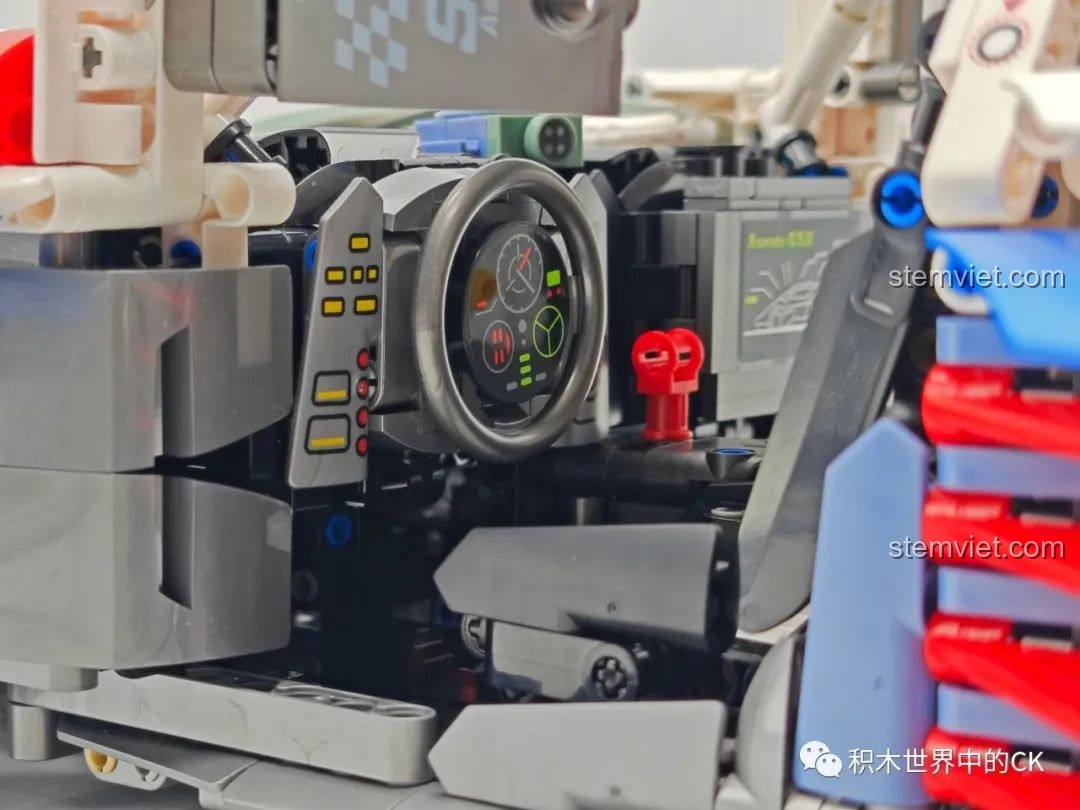 Màn hình hiển thị thông tin của xe Asurada G.S.X, một chi tiết công nghệ cao trong mô hình JIESTAR 92033.