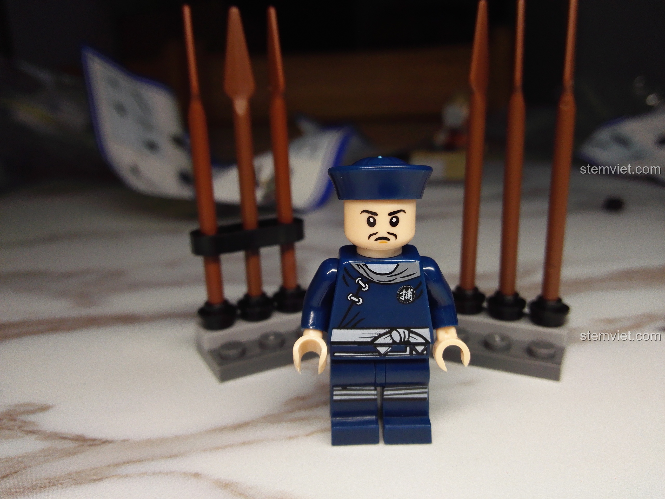 Minifigure Hình Bổ Đầu từ bộ lắp ráp KAZI KY5006 Võ Lâm Ngoại Truyện.