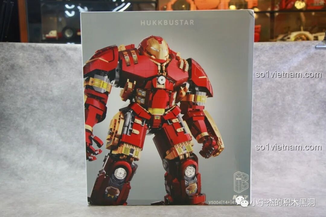 Hộp sản phẩm KBOX V5004 Giáp Chống Hulk MK44 với hình ảnh mô hình hoàn chỉnh màu đỏ vàng nổi bật.