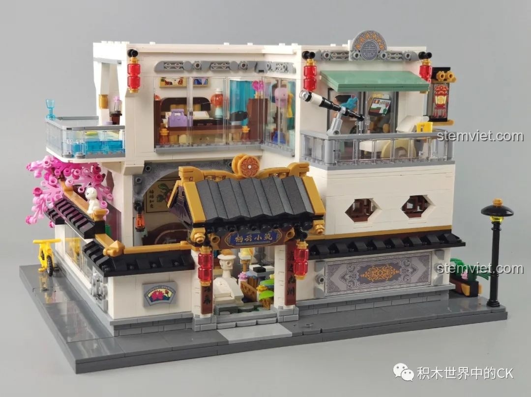 Mô hình Phố Cổ Phong Cách Trung Hoa Mới: Tê Vân Tiểu Trúc K18002 sau khi lắp xong phần thân chính, chuẩn bị cho việc lắp mái nhà.