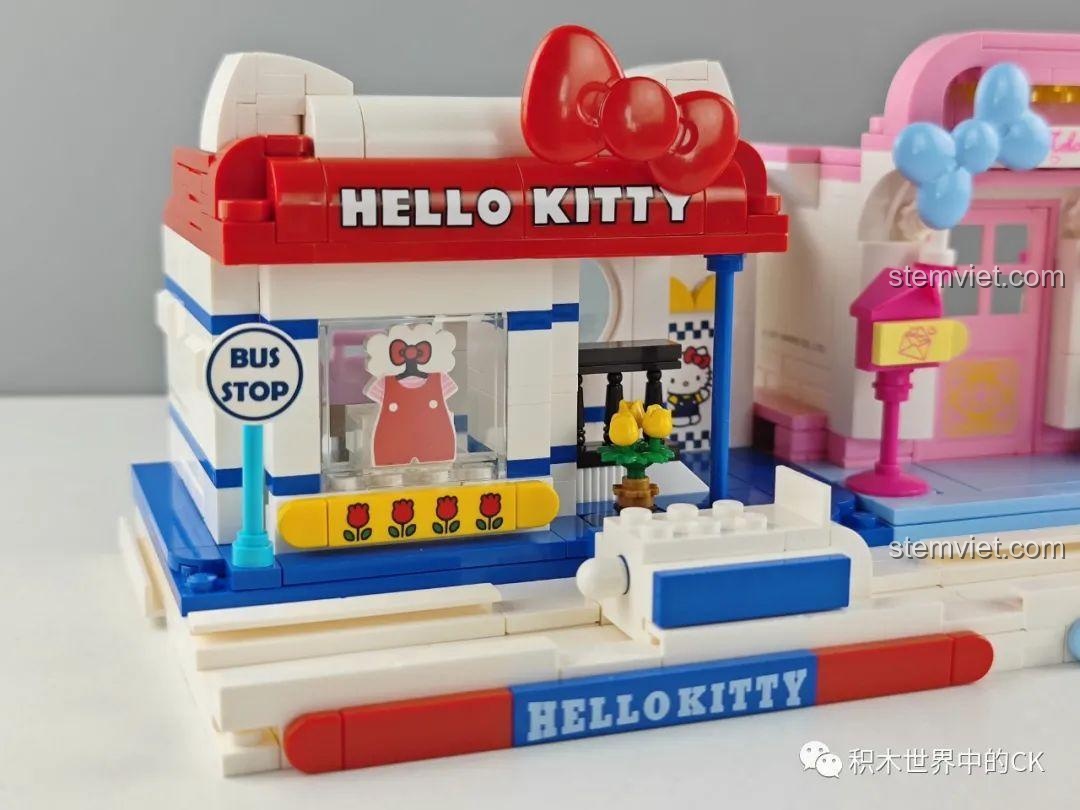 Cận cảnh cửa ra vào và hộp thư của mô hình Sweet Dream Ice Cream House Keeppley K20808 My Melody.