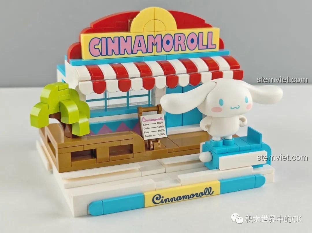 Các túi mảnh ghép được đánh số và đế lắp ráp màu nâu của bộ Keeppley K20810 Pompompurin.