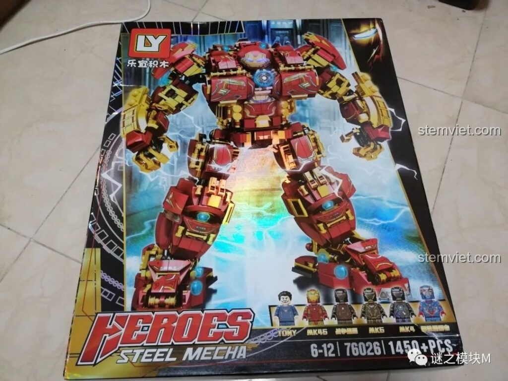 Hộp đồ chơi lắp ráp Chiến Giáp Hulkbuster LY 76026 khổng lồ, thiết kế ấn tượng với hình ảnh mô hình và minifigure.