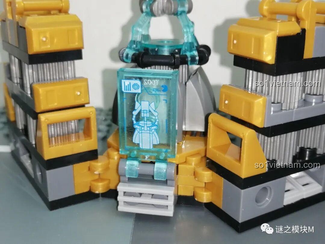 Chi tiết màn hình hiển thị trên Lò phản ứng Arc của bộ LY 76028 Căn Cứ Iron Man. Cảm nhận LY 76028.