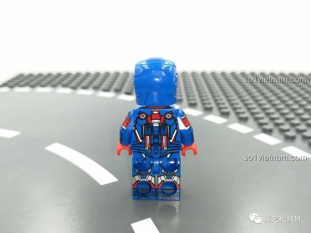 Minifigure Iron Man MK50 trong bộ LY 76028 Căn Cứ Iron Man. Cảm nhận LY 76028.