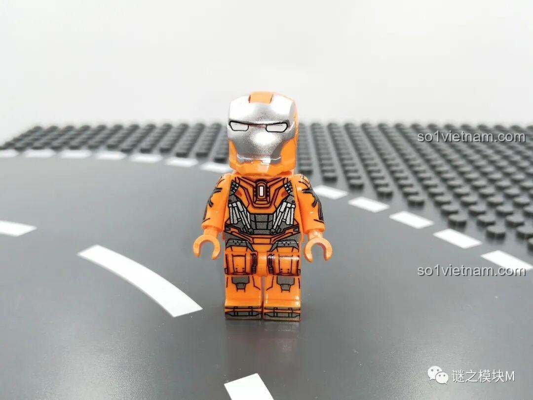 Minifigure Iron Man MK26 (Gamma) màu xanh lá trong bộ LY 76028 Đại Hộ Vệ Thép Anh Hùng. Đánh giá LY 76028.