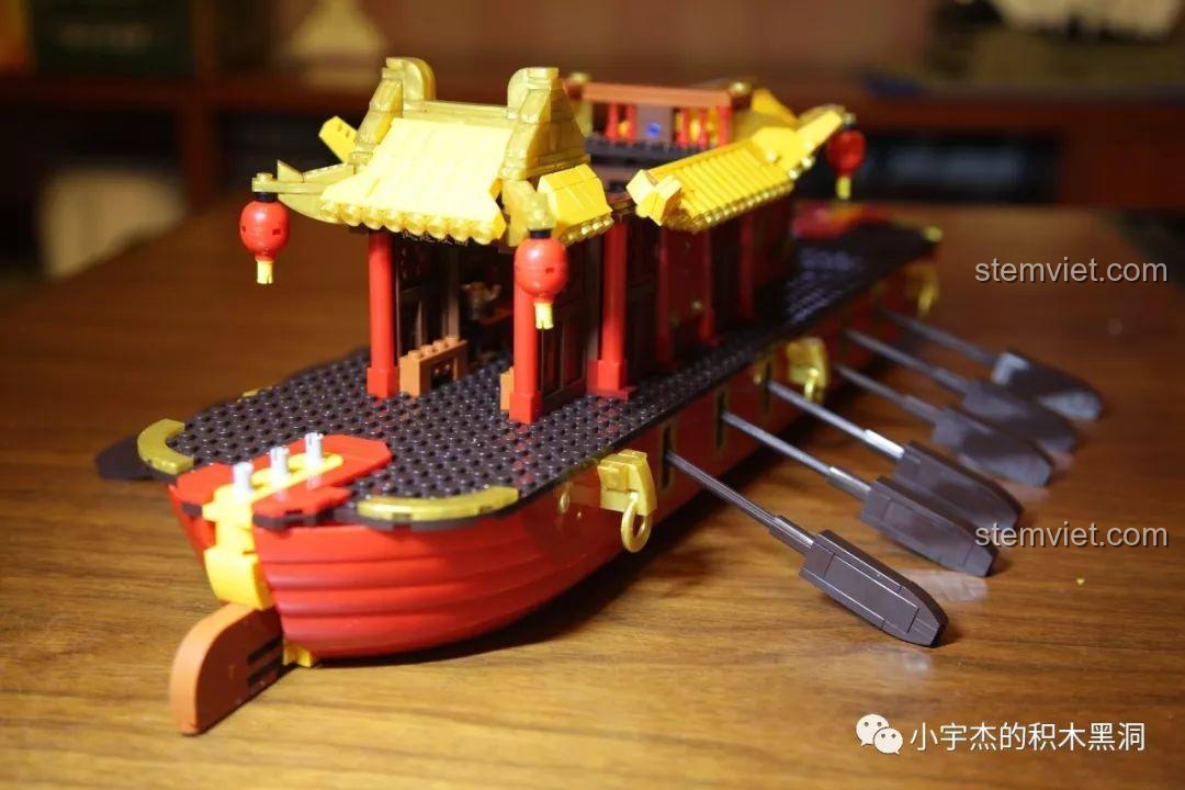 Đánh giá bộ xếp hình Mô Thuyền Rồng Cổ XB25002, túi mảnh ghép số 12 cho phần đế trưng bày.