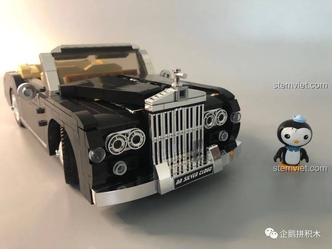 Cận cảnh đầu xe Rolls-Royce Silver Cloud 1964 từ bộ Mould King 10006.