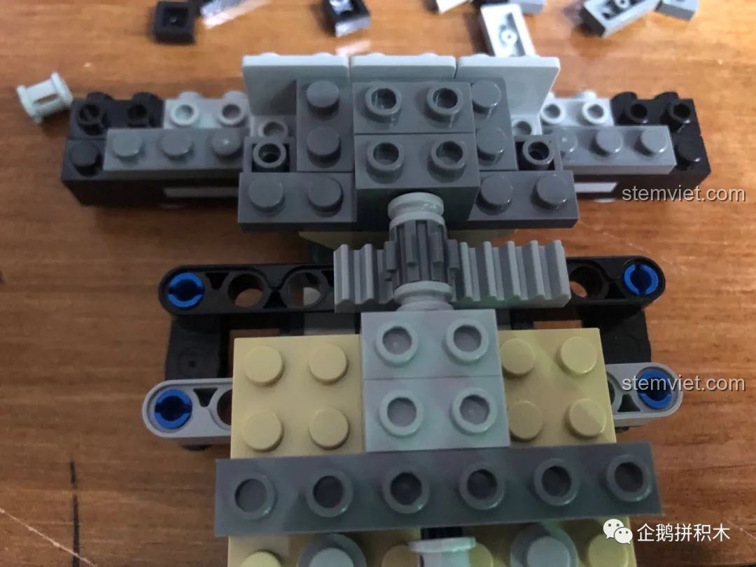 Các túi chi tiết số 3 của bộ Mould King 10006.