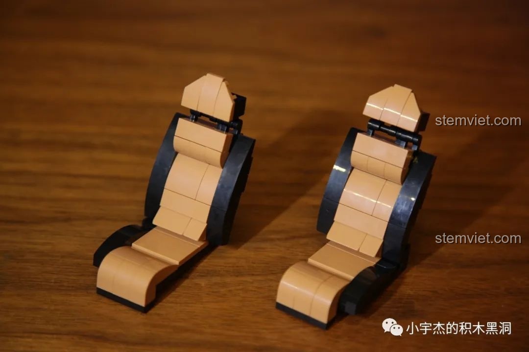 Các chi tiết cánh gió và bộ khuếch tán phức tạp của Mould King 13056 Lamborghini Hyper, tạo vẻ ngoài mạnh mẽ.