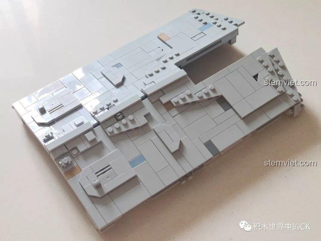 Chi tiết phần tháp chỉ huy của mô hình Mould King 13135 Tàu khu trục Ngôi sao Đế chế.