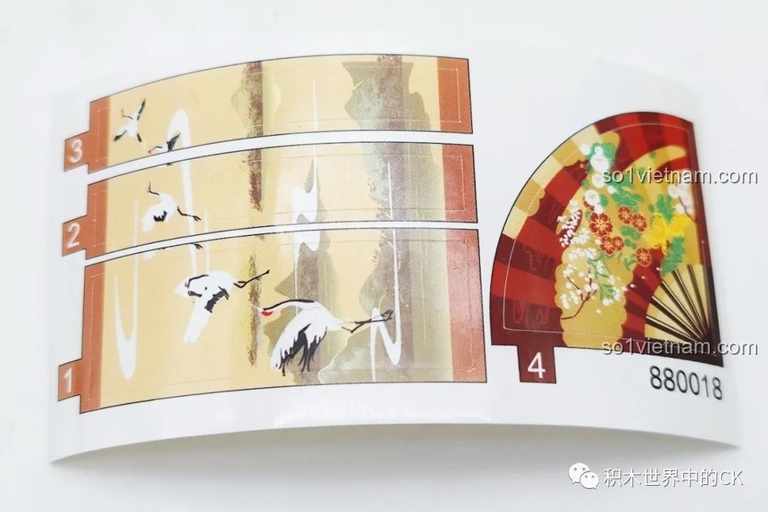 Tấm decal với các họa tiết trang trí như chim hạc và quạt giấy cho bộ lắp ghép Ngôi nhà Nhật Bản Kumamon inbrixx 880018.