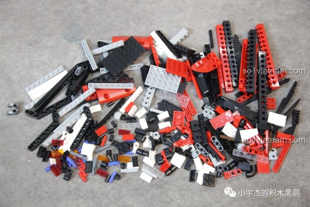 Túi mảnh ghép số 7 của bộ lắp ghép PanlosBrick 673101 Ford Bronco Xe Địa Hình, chứa các chi tiết cuối cùng và đèn LED.