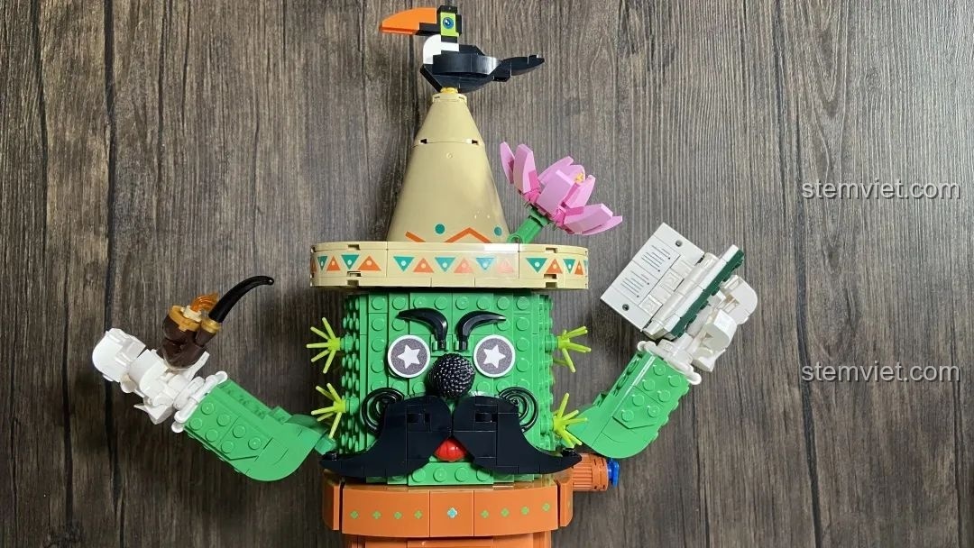 Toàn bộ mô hình Máy Vặn Trứng Xương Rồng Mexico Pantasy 61007 đã hoàn thiện, với đầy đủ phụ kiện và chi tiết.