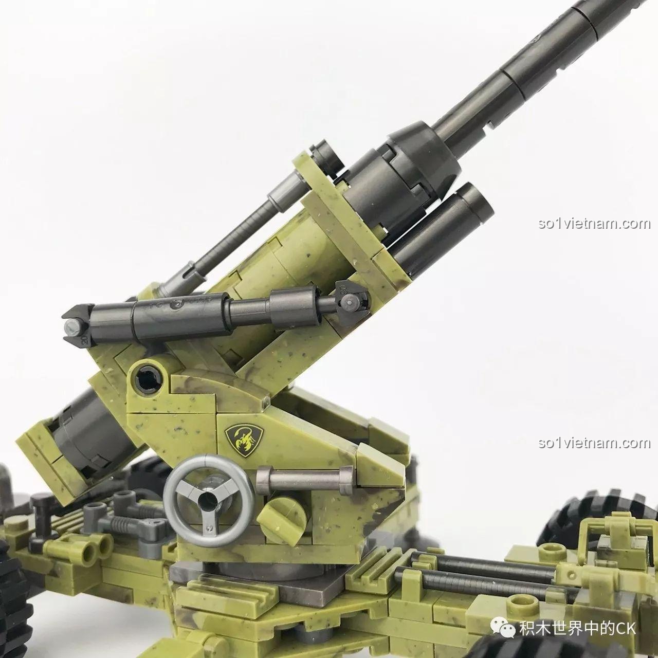 Chi tiết tay quay điều khiển pháo của Pháo Binh Thiên Yết Cindy Xingbao XB-06011, mô phỏng tinh xảo các bộ phận cơ khí.