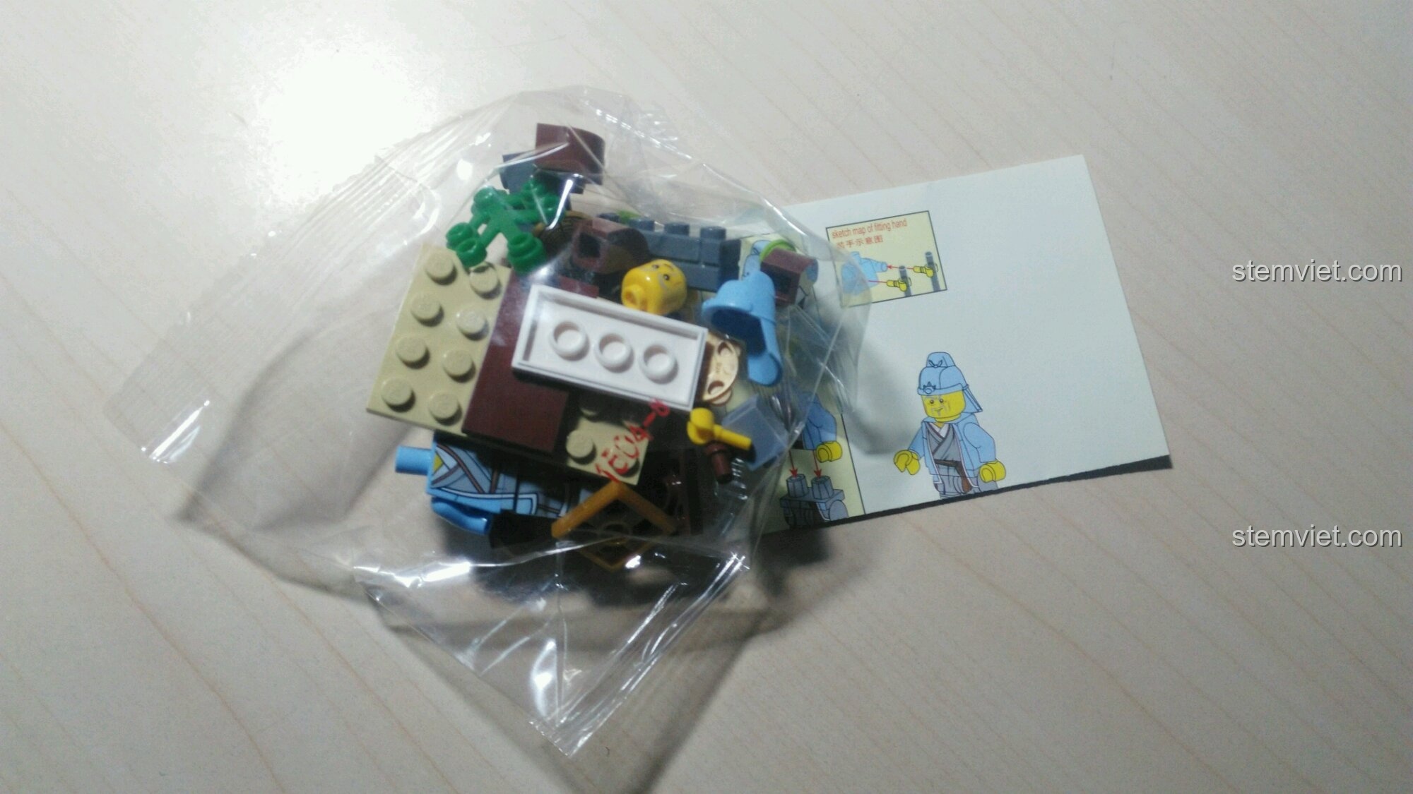 Linh kiện và hướng dẫn lắp ráp của minifigure QMAN 1504 Giang Hồ Ký Thầy Bói Mayi Xiangshi.