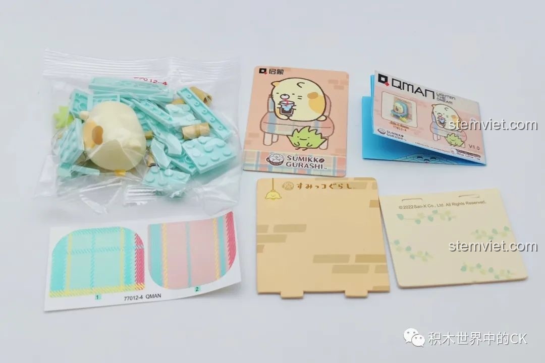 Các mảnh ghép và hướng dẫn lắp ráp của mô hình Neko và Zassou trong bộ Qman 77012 Góc Khuất.